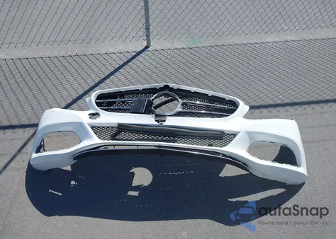 2016 Mercedes-Benz C 300 4Matic/Luxury 4Matic/Sport 4Matic из США, поврежденный, VIN 55SWF4KB1GU128868